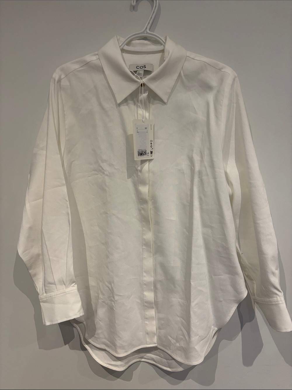 COS Minimal White Long-Sleeve Dress Shirt